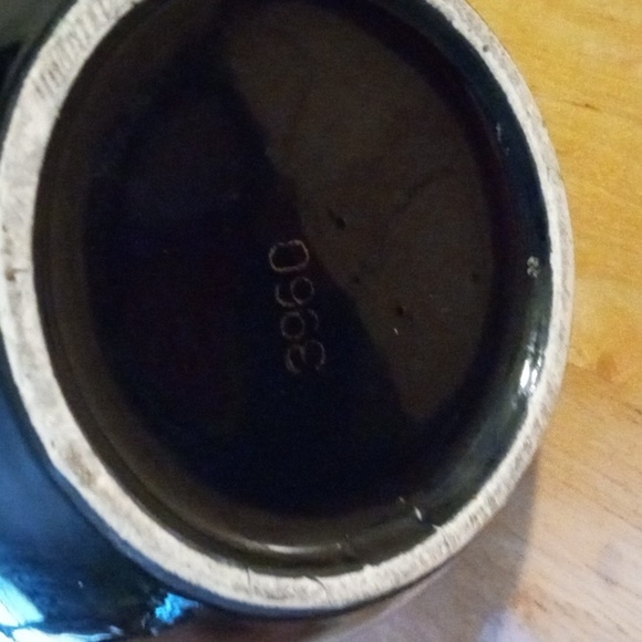 VAT 69 DECORATIVE MUG 6" TALL 5" WIDE FINEST SCOTCH WHISKEY - Picture 5 of 5